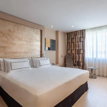 Melia 4* Севилья