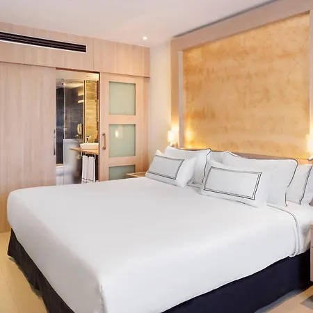 Отель Melia 4*
