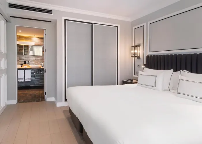 Melia 4* Sevilha