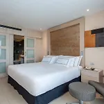 Meliá Hotel 4*
