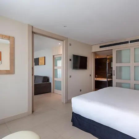 Meliá Hotel 4*